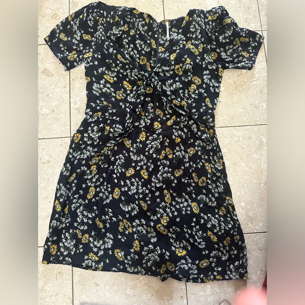 FREE PEOPLE Dress Playsuit Size 6 / S Floral Bow Cut Out Short Sleeve V-Neck - Picture 8 of 10